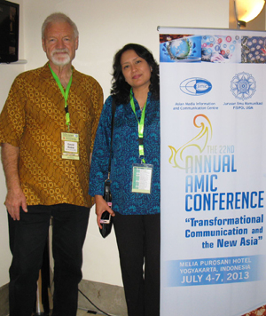 David Robie and Khairiah Rahman at the AMIC conference in Yogyakarta, Indonesia. Image: AMIC