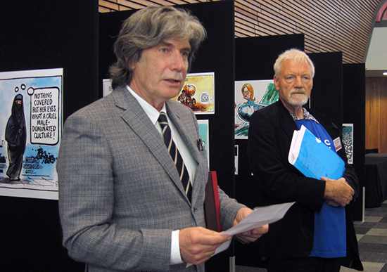 Vice-Chancellor Derek McCormack and PJR editor Professor David Robie at the event marking 20 years of publishing. Image: John Miller/PMC