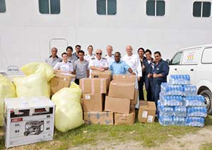 Carnival Legend offloads aid supplied in Santo. Image: Vanuatu Daily Post