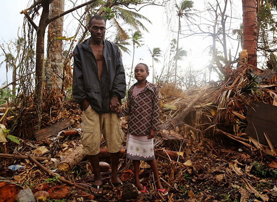 Edward Bani and his 10-year-old daughter Joana. Image: UNICEF Pacific