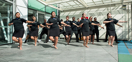 AUT University students welcome Vietnamese Prime Minister Nguyễn Tấn Dũng onto the campus with a powhiri today. Image: AUT